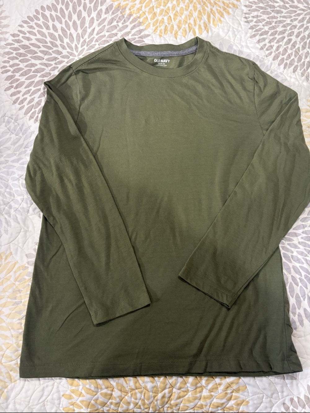 Old Navy Men’s Long Sleeve Crew Tee - Olive